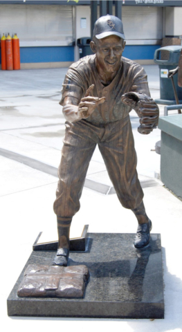 Luis Aparicio, statue, Chicago White Sox