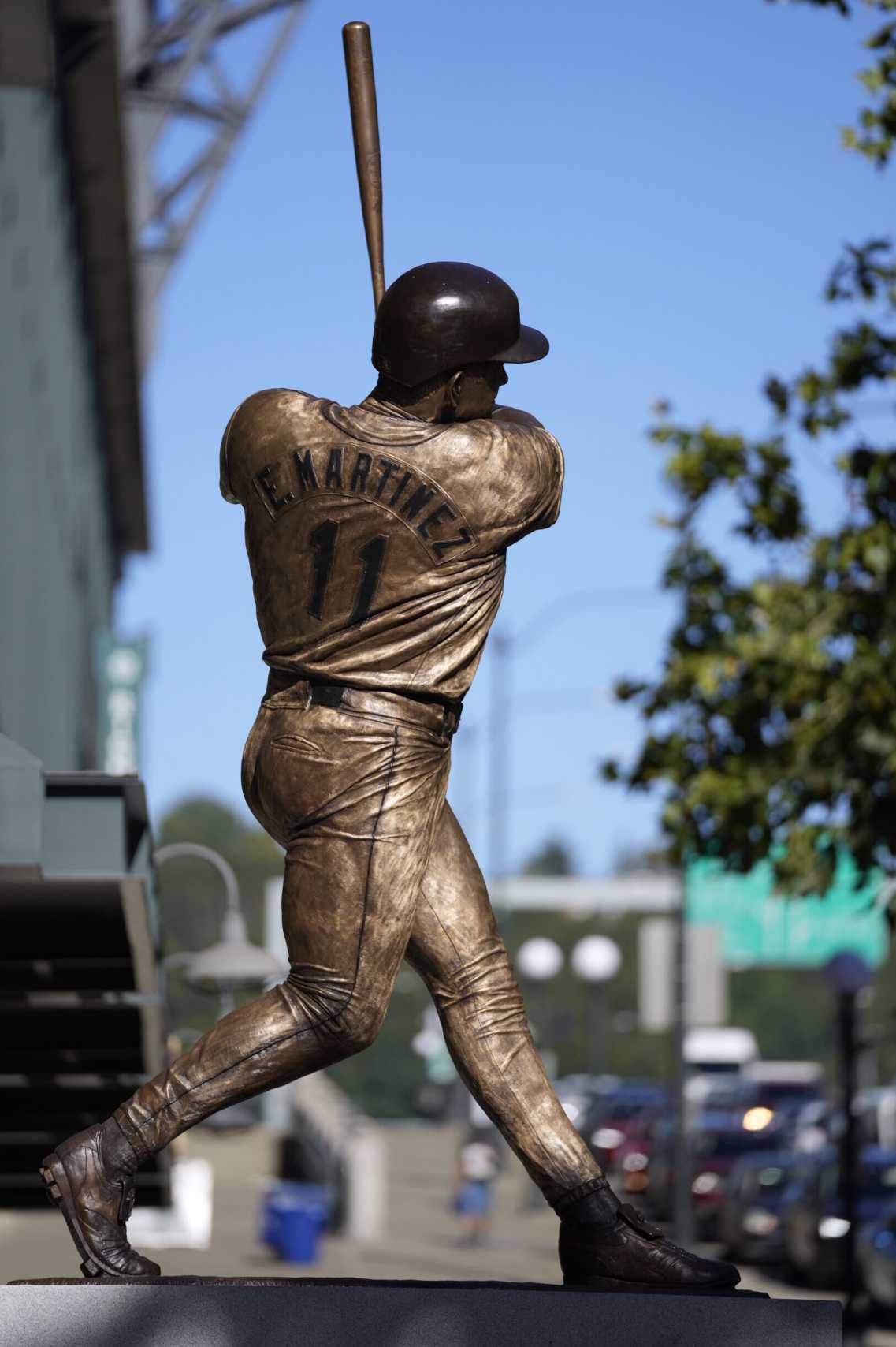 edgar martinez statue