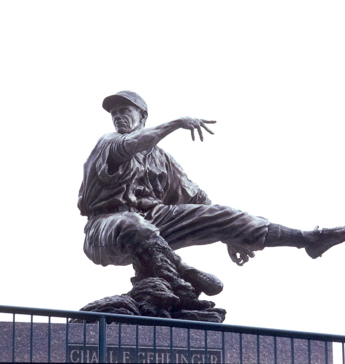 Charlie Gehringer statue detroit tigers