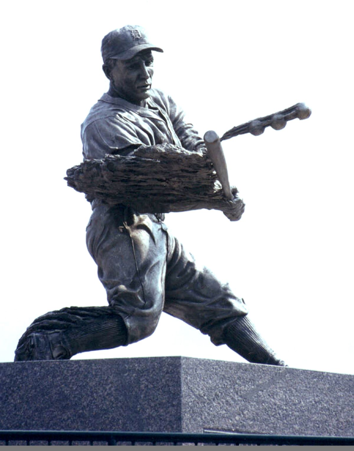 hank greenberg statue detroit tigers